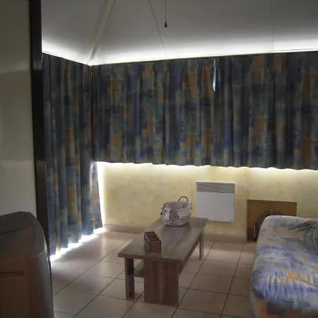 Le Belvedere De Mallet ベッド・アンド・ブレックファスト Sarrus